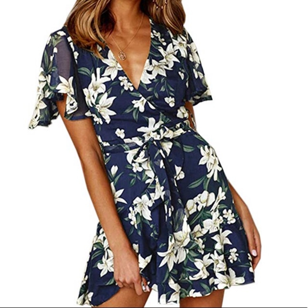 Coventavenue - Floral Wrap Mini Dress